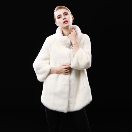 White Whole Mink Fur Coats Medium Length